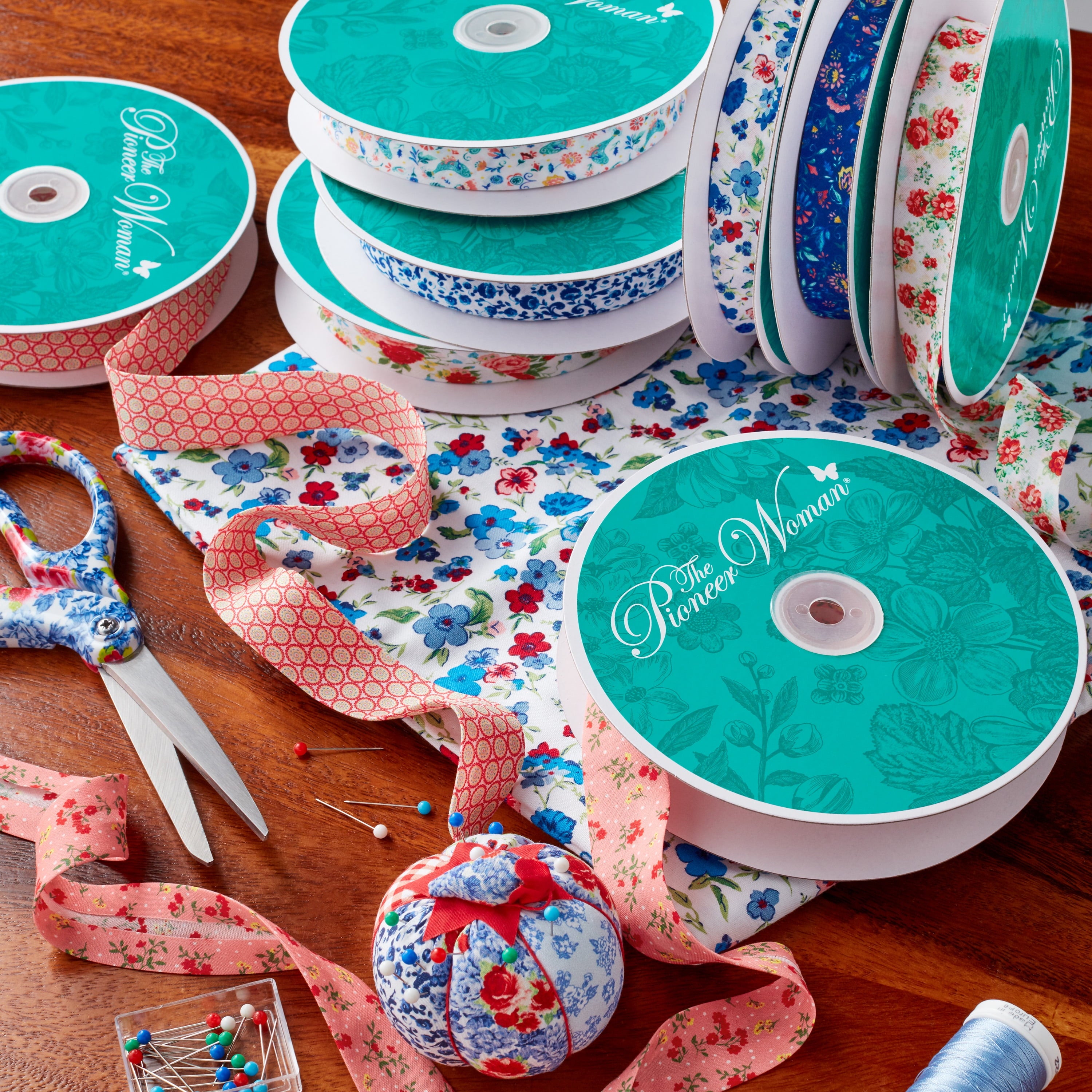 Homesteada™ Vintage Floral White Double Fold Cotton Bias Tape Ribbon, 7/8" x 25 Yards