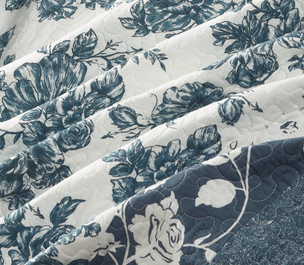 Homesteada™ Avery Cotton Patchwork Quilt, Full/Queen, Blue Dust Bedding